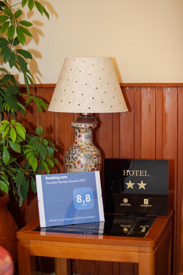 Hotel Loula Rooms And Apartments กาเมนาวูร์ลา ภายนอก รูปภาพ